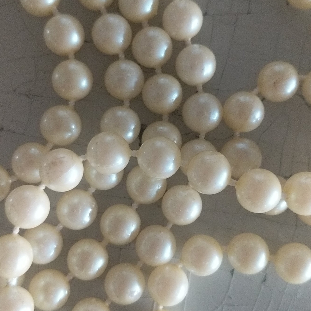 Long Pearl necklace, vintage -70's